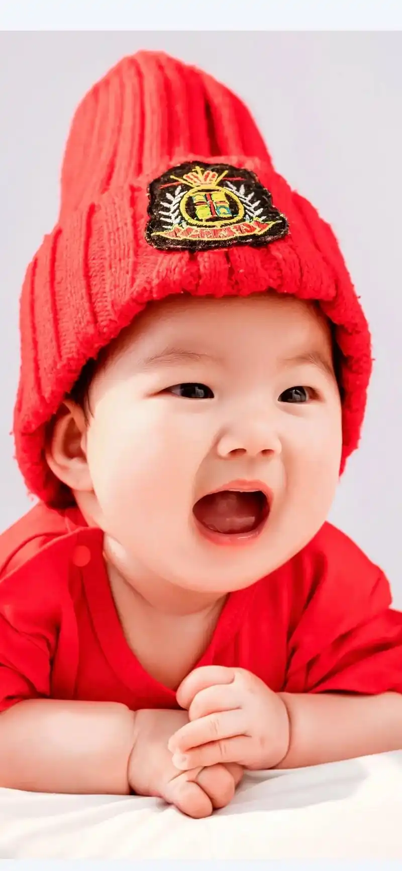 好治愈的笑脸.#晒出越养越上头的人类幼崽 迟来的百天照片,我 - 抖音