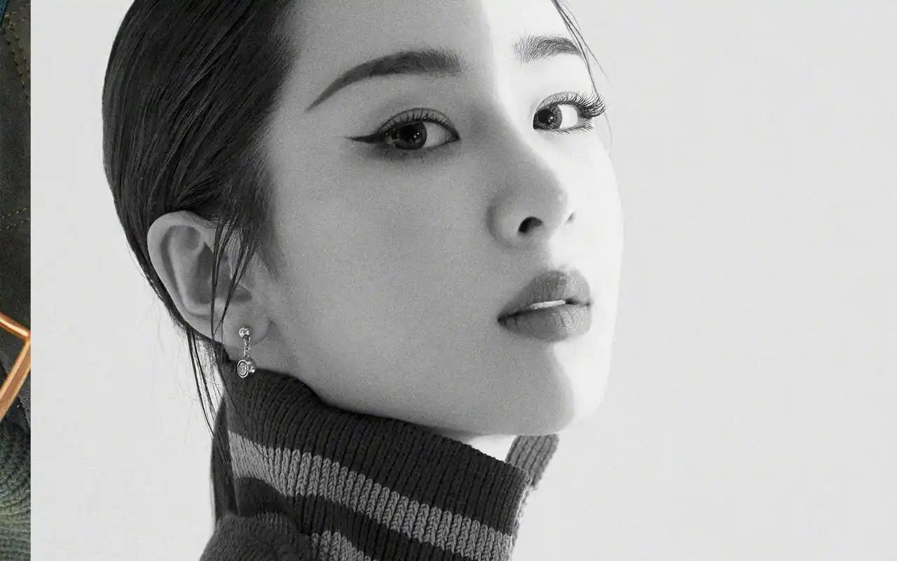 杨紫时尚杂志写真图片桌面壁纸高清大图预览1920x1200_大陆明星下载