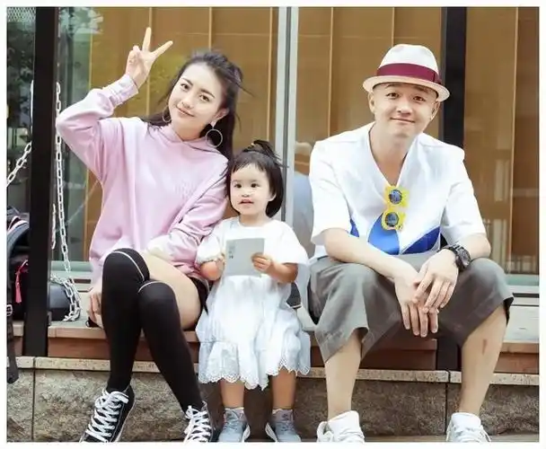 吴京的儿子"无所谓"就更惊讶的了,马可的儿子名字更有深意这是想一起