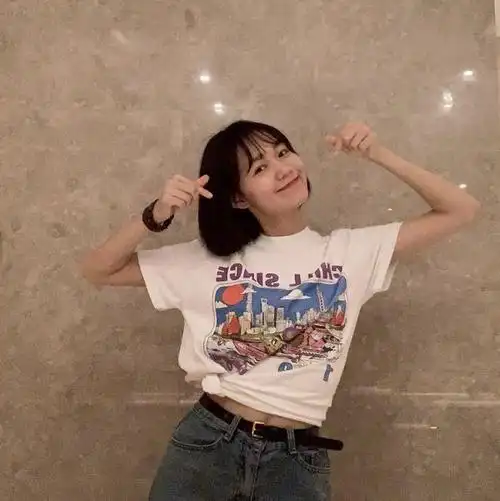 火箭少女101段奥娟减肥成功之后彻底对露腰装上瘾了