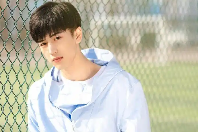 听说是南京师范大学的校草,是你们的理想型不?