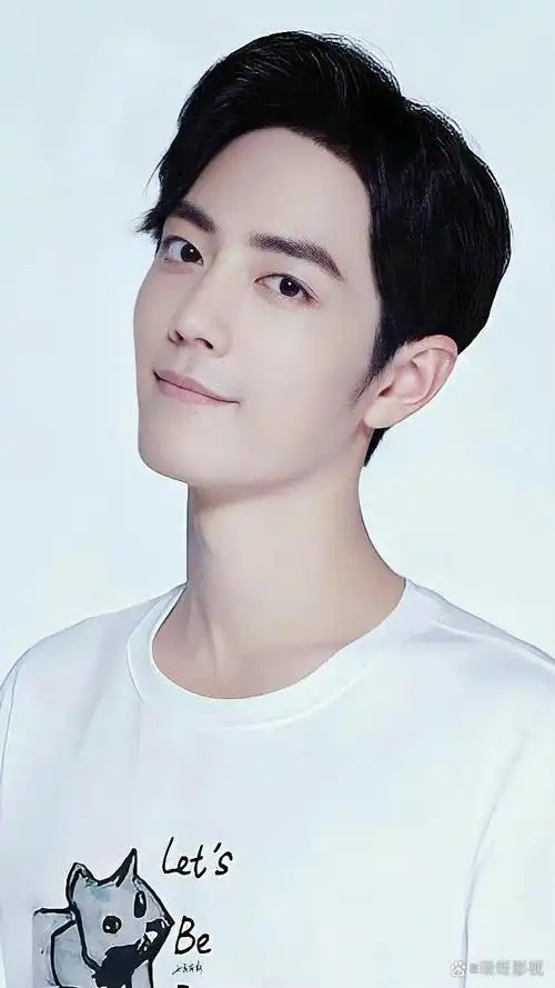 分享一组肖战不常见的早期旧照,白色小清新战战!