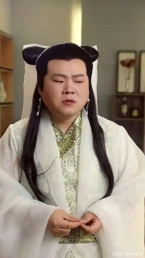 岳云鹏版白素贞看起来很油腻