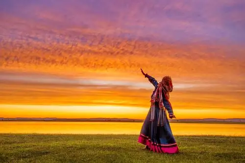 《草原恋情》 环境人像