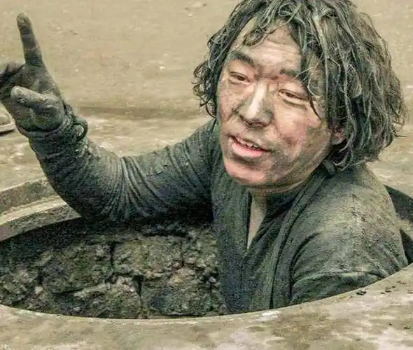 黄渤:和初恋低调恩爱,遗憾是父亲已不认识自己_黑皮_下水道_工作