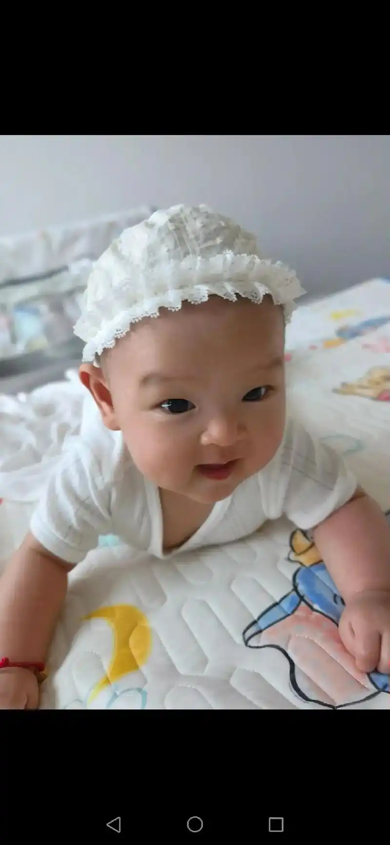 我家宝宝今天满六个月了,这是六个月前的照片,祝小宝宝健康成 - 抖音