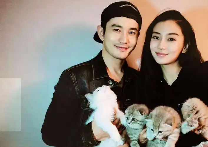 秦岚|秦岚黄晓明分手17年后: 他离婚后与网红传绯闻, 她牵手小10岁