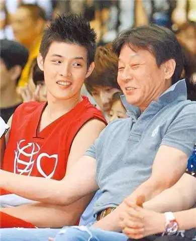 寇家瑞的演技是与生俱来的,从小跟随父亲耳濡目染.