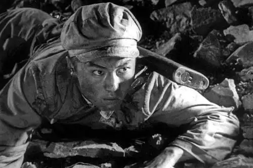 电影背后的故事:电影《上甘岭》最早的名字叫《二十四天》