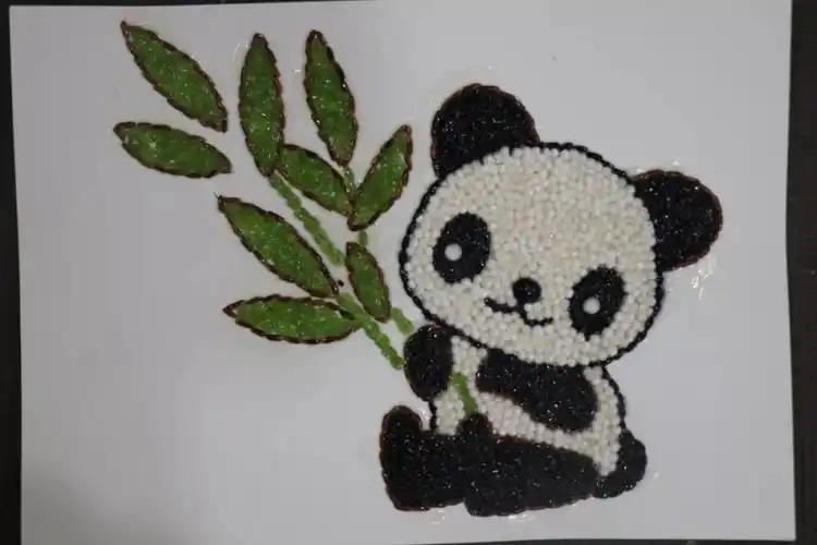 白塔小报亲子粘贴画巧手乐翻天