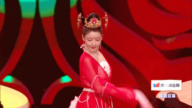 姜贞羽红衣水袖舞