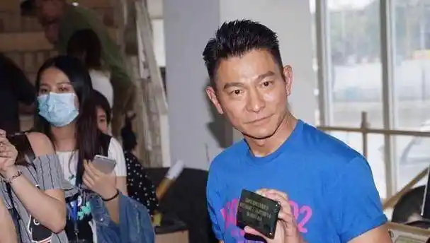 《扫毒2》开拍,古天乐刘德华现身片场,网友:天地对决!