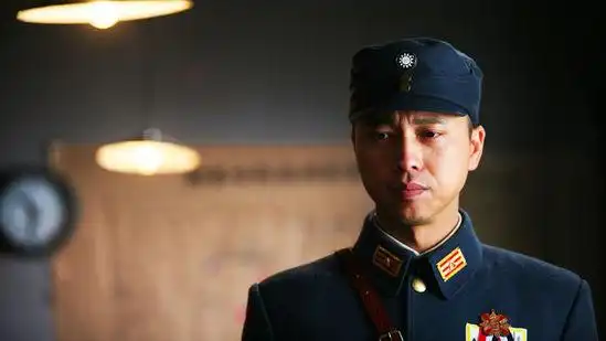 "炮火"后看《战旗》 最帅抗日英雄王雷pk吴奇隆