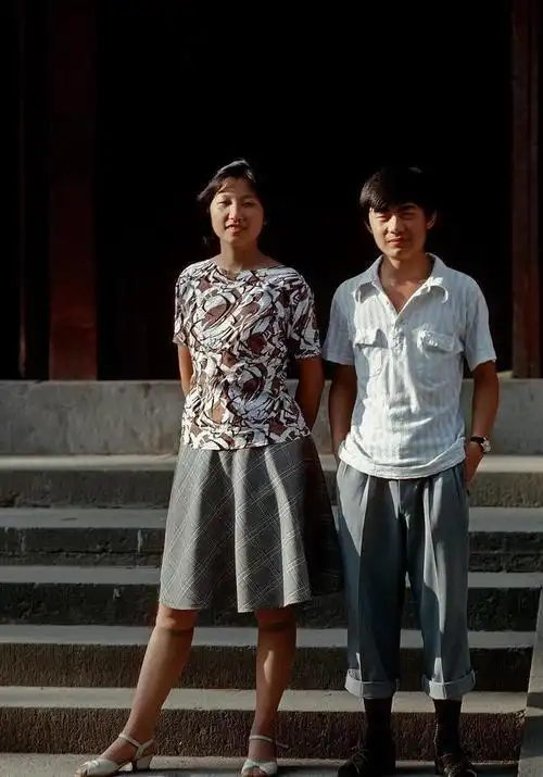 80年代老照片,怀旧无尽,回归难期