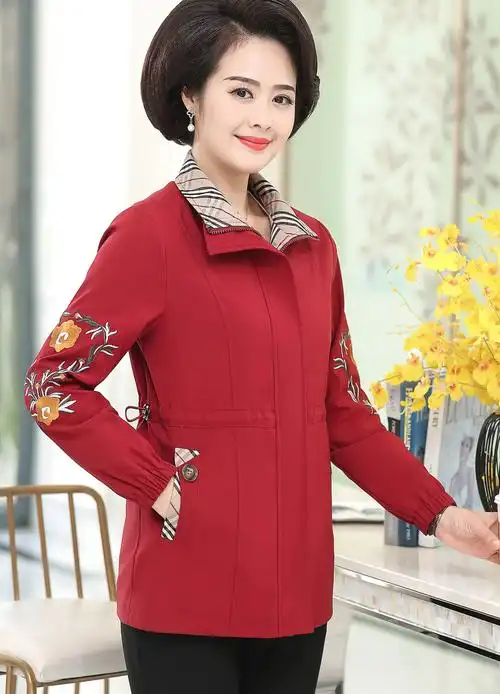 妈妈外套女春秋40岁50中老年女装春装夹克女短款2019新款洋气上衣