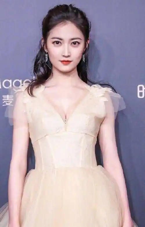 今日爆料:宋茜炒作成瘾?杨幂艹热度?唐嫣李易峰资源置换?