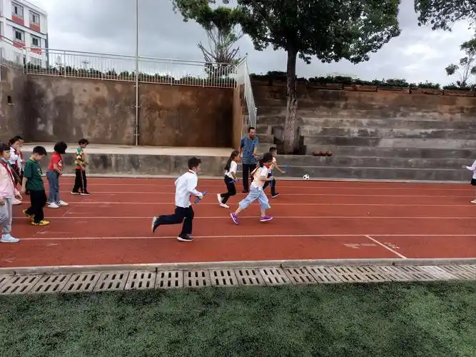 学无止境---金碧小学体育组参加2020年校本研修课堂教学实践纪实