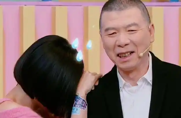 蔡徐坤恋爱?王俊凯肿了?蒋依依发展?陈鑫海卢洋洋?|唱片_网易订阅