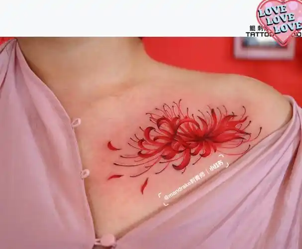 tattoo # #彼岸花纹身 # #锁骨纹身 # #彩色纹身 # #小清新纹身