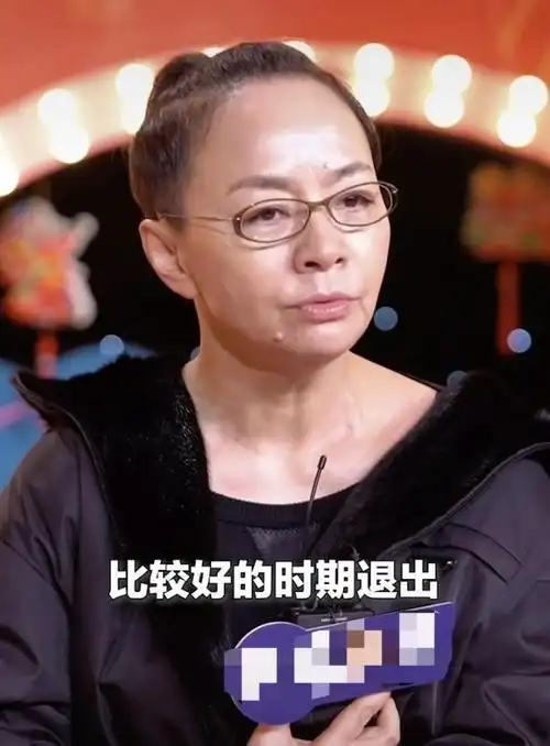 央视春晚后台曝光59岁宋丹丹谈给新人让路鼻头一红令人很动容