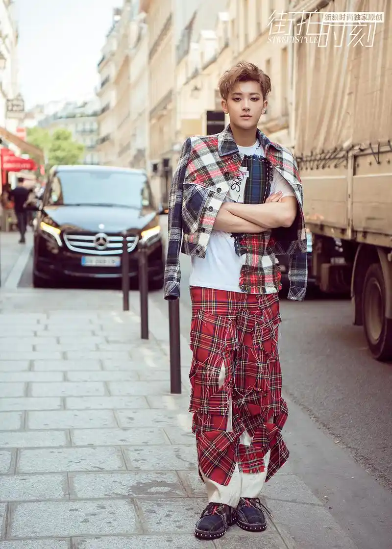 街拍时刻 黄子韬巴黎玩转独有"韬式"魅力(图)