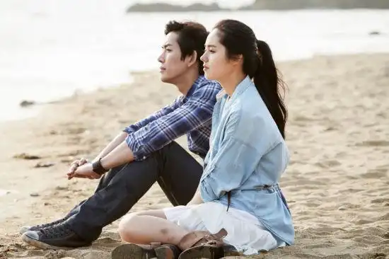 韩佳人拍广告海边浪漫约会 - 韩剧控的照片专辑:"韩佳人海边浪漫约会"