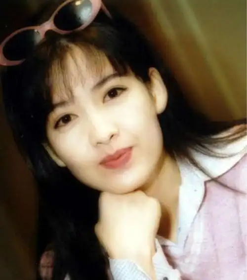 手撕周星驰的向太陈岚年轻时居然可以美成这样