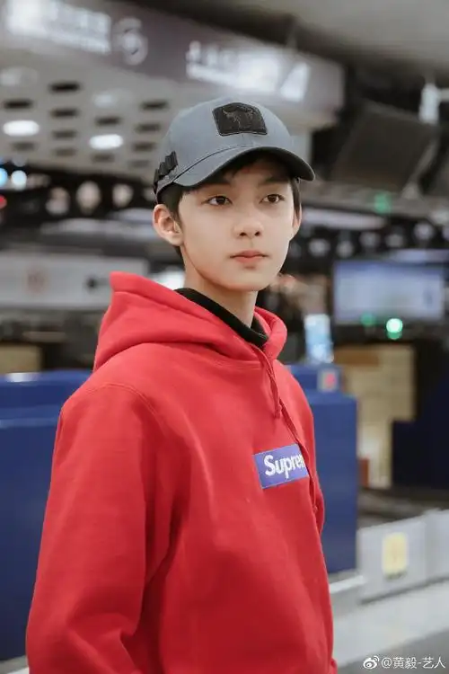 00后05后小花已经开始冒头,00后男童星是不是断档了(多图)