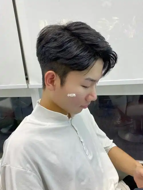 男生发型 韩式37分发型 男生短发发型