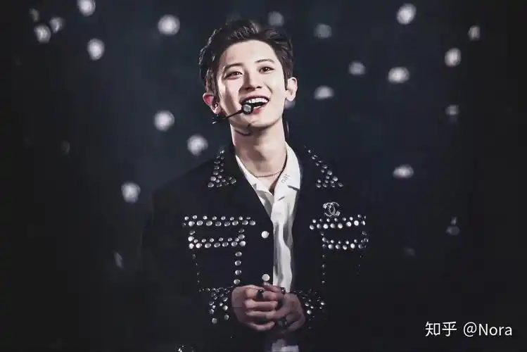 朴灿烈有哪些超级好看的照片毫不掩饰我就是想收图