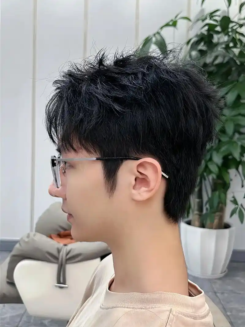 男人必看  三七分的气场 #发型通过剪发的方式加强 - 抖音