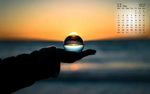 2017年12月透明玻璃球静物图片日历壁纸