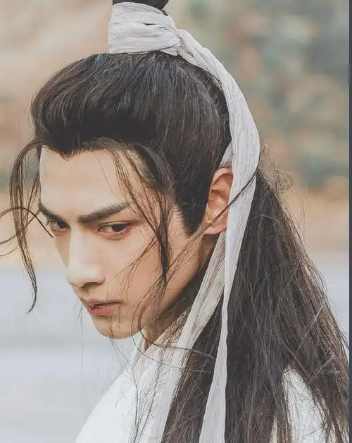 泰国评中国十大古装美男杨洋第三肖战上榜第一让人意外