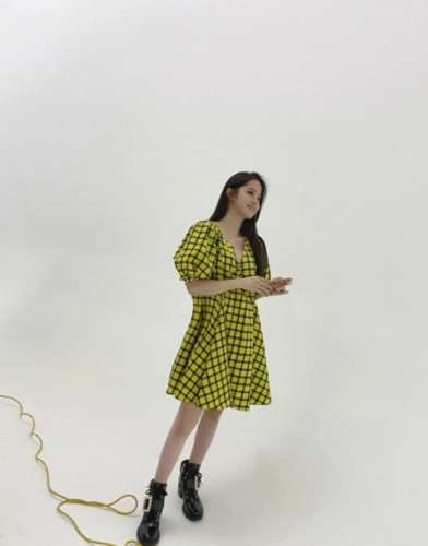 夏季俏皮直筒裙怎么穿才精致学欧阳娜娜的穿搭保准时髦又可爱