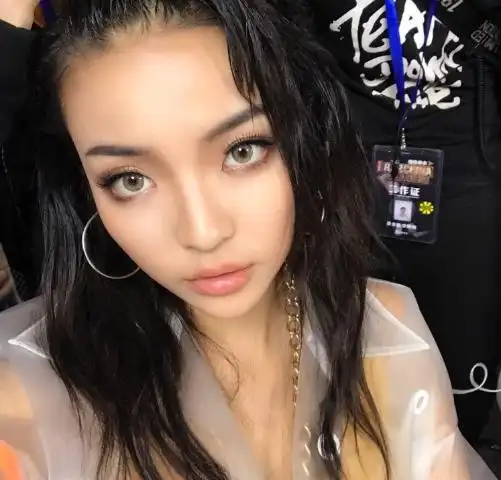 围观丨vava嘻哈扮靓指南