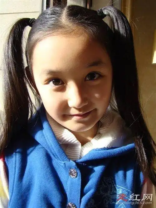蒋依依个人资料简介小时候照片