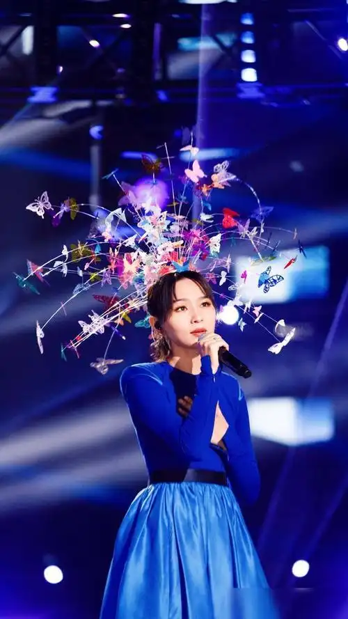 歌手周笔畅,实力唱将,参加《乘风破浪的姐姐2》舞台非常精彩