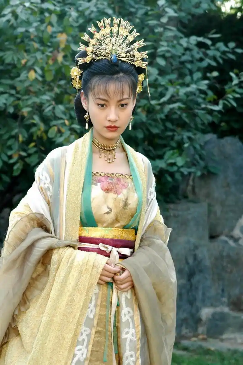 杨雪饰演的江玉燕#你心中的古装女神# #年轻时极为貌美的女明星