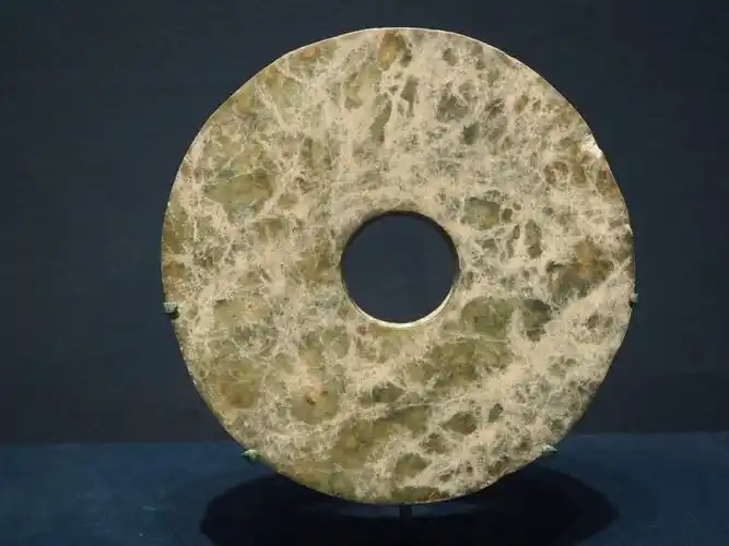 良渚与古代中国玉器显示的五千年文明展