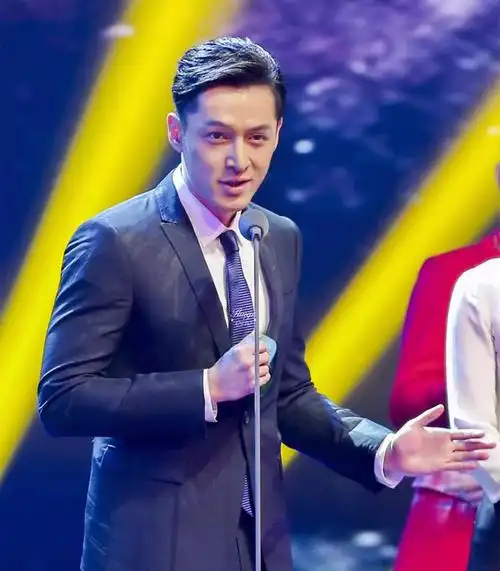 胡歌情史,3个真爱7个绯闻,10个女人画出半生风流感情线