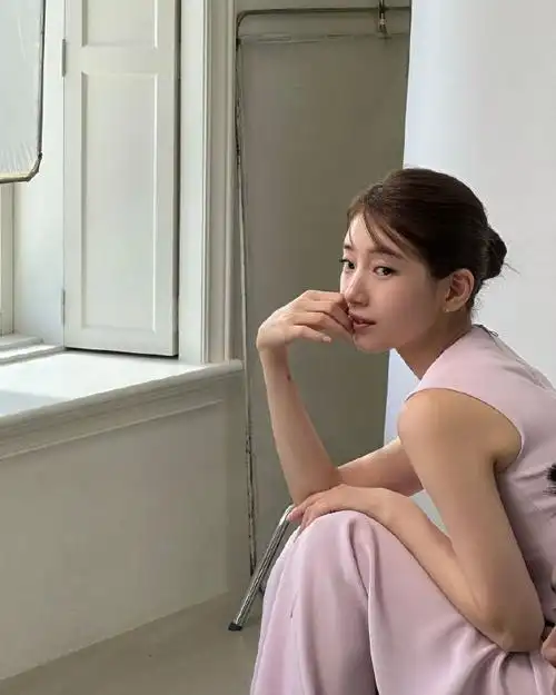 裴秀智#231212 management soop ins更新sum37拍摄花絮照7p【秀智演员