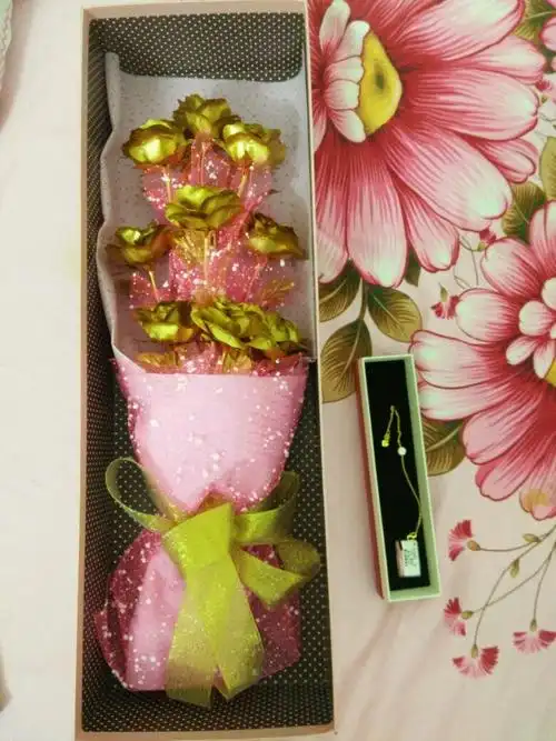 宝妈们晒晒自己收到的礼物吧收到的举手