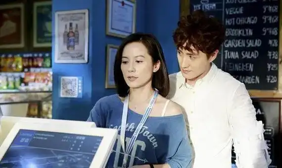 火,想要为"星二代"正名|演员|俞飞鸿|杨立新|毛晓彤|姐弟恋_网易订阅