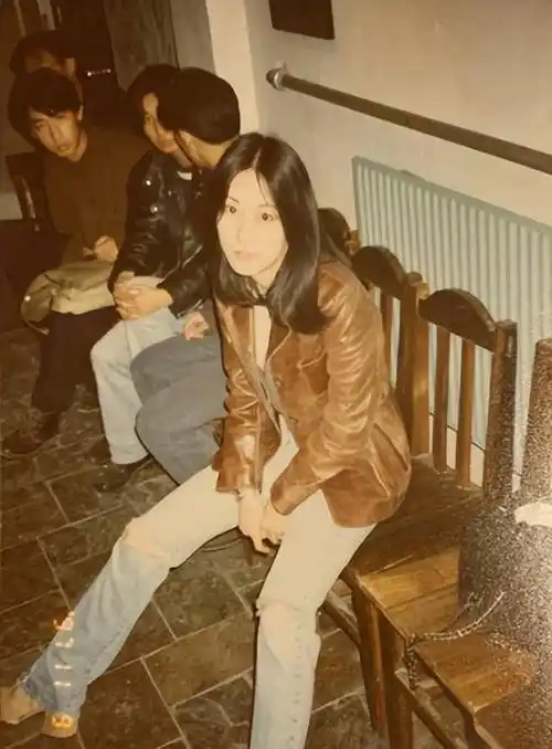 原创摇滚女歌手姜昕被王菲夺走窦唯丈夫自杀离世至今仍单身