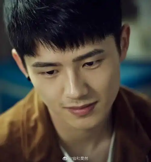 刘昊然胡须造型
