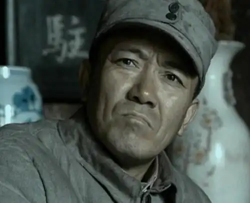 《亮剑》"李云龙"的岳父原来是他,李幼斌的背景完全不输关晓彤