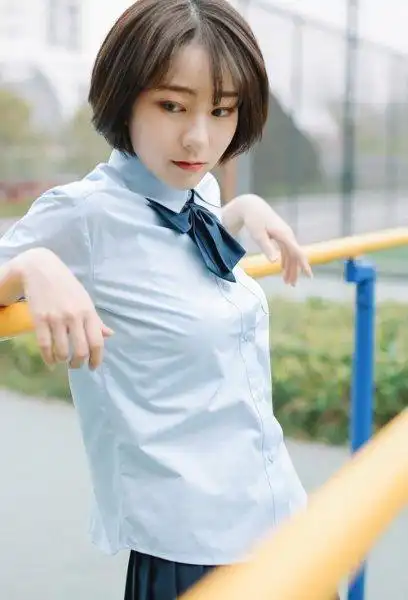 2022年女高中生短发发型 剪出校园风格短发图片