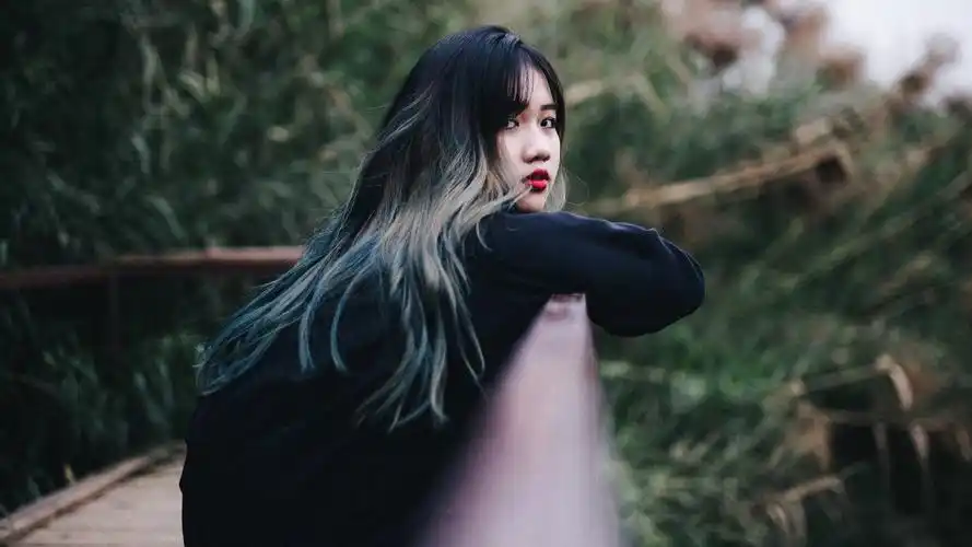 优雅俏丽的少女,高清图片,电脑桌面-壁纸族