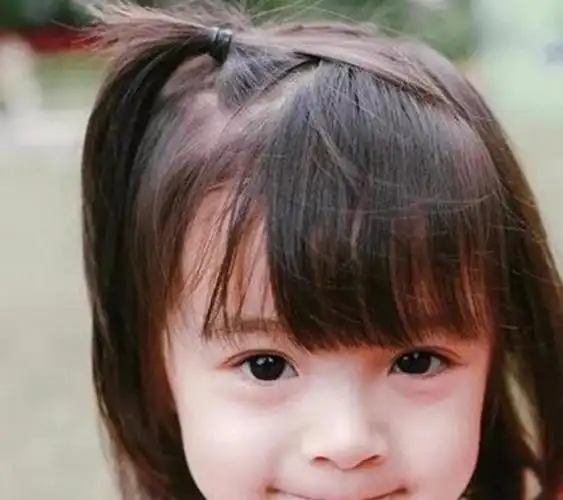 小女孩这样扎头发太美了,最后一个胜在脑洞!网友,女儿在哪领?