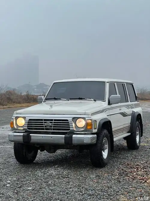 尼桑途乐y602002年出厂上牌过户3次实表34万公里